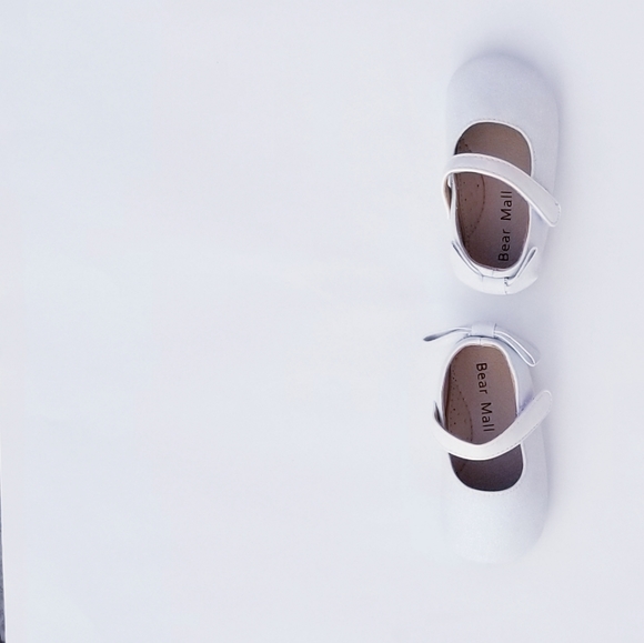 NWOT White Flower Girl Shoes Bear Mall - Picture 8 of 9